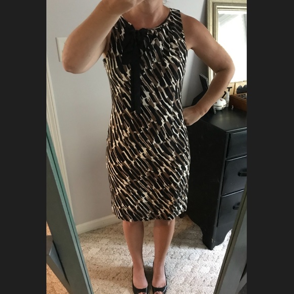 Ann Taylor Dresses & Skirts - 😍Beautiful Ann Taylor Black/Tan/Cream Dress